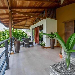 Modern Beachfront Apartment With Balcony